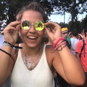 Meet your Posher, Shelby